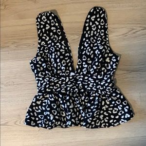 Black/white cheetah print peplum top